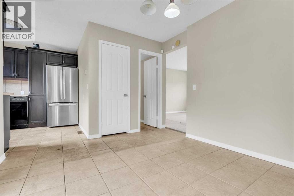 87 Castleglen Road NE — photo 5