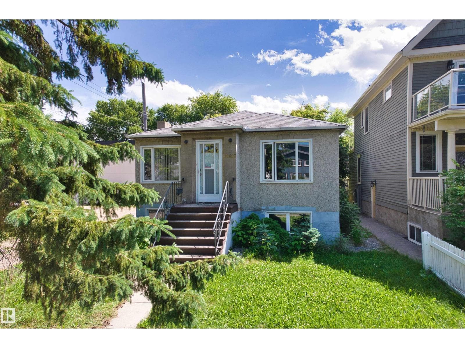10607 73 AVE NW — photo 3