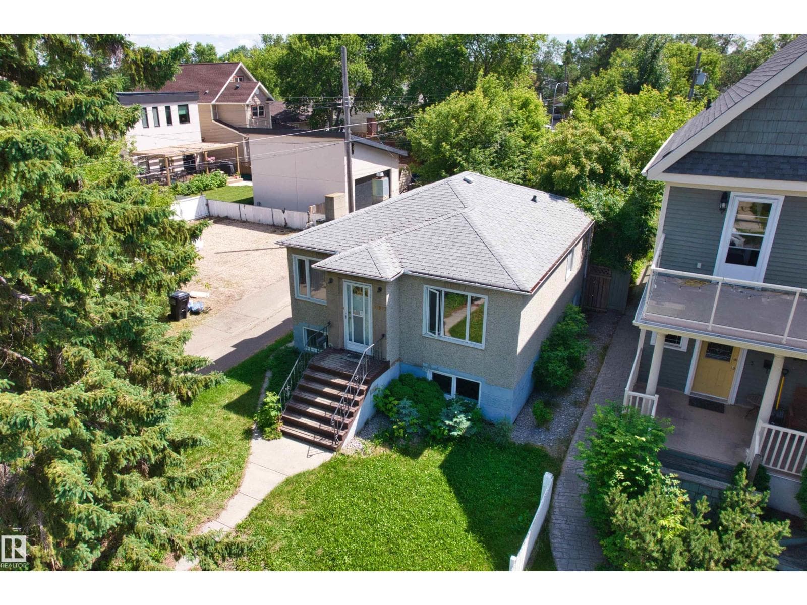 10607 73 AVE NW — photo 4