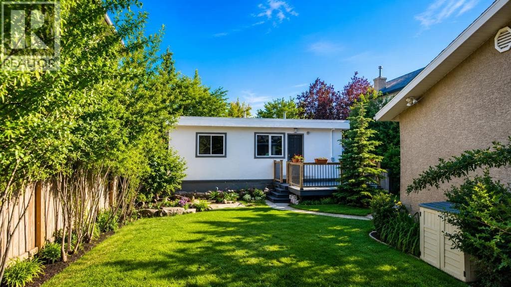 618 11 Avenue NE — photo 5