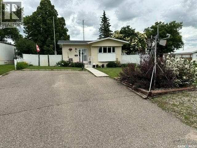 55 Crystal DRIVE — photo 3