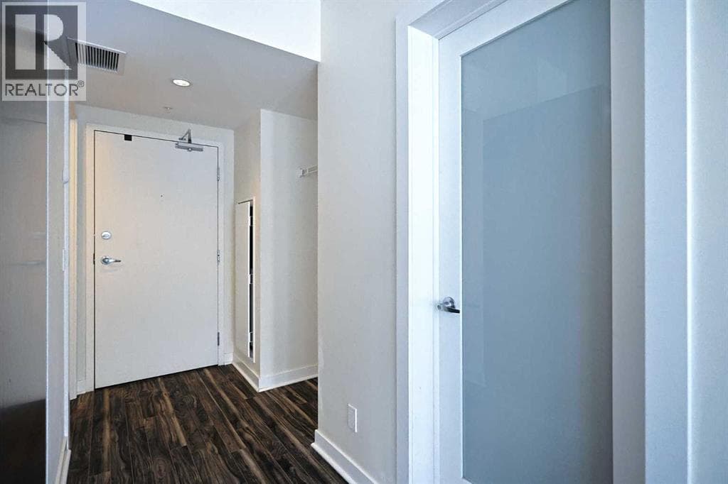 904, 10 Brentwood Common NW — photo 5