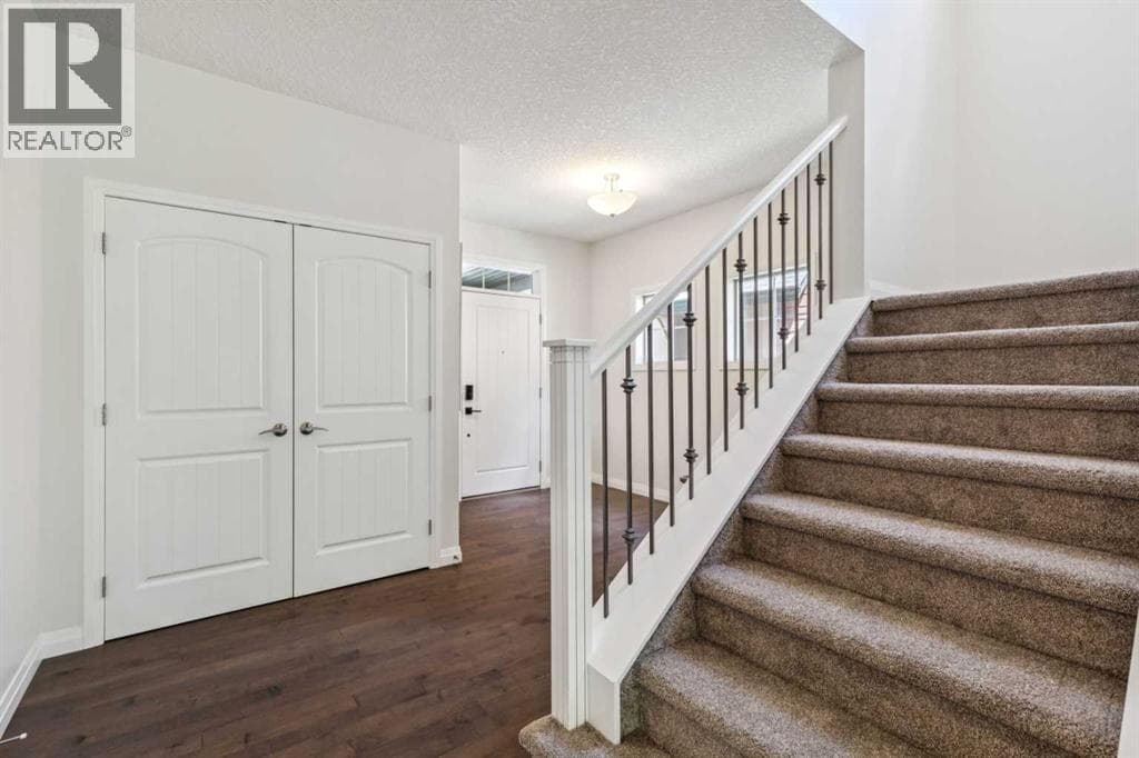 81 Riviera Crescent — photo 4