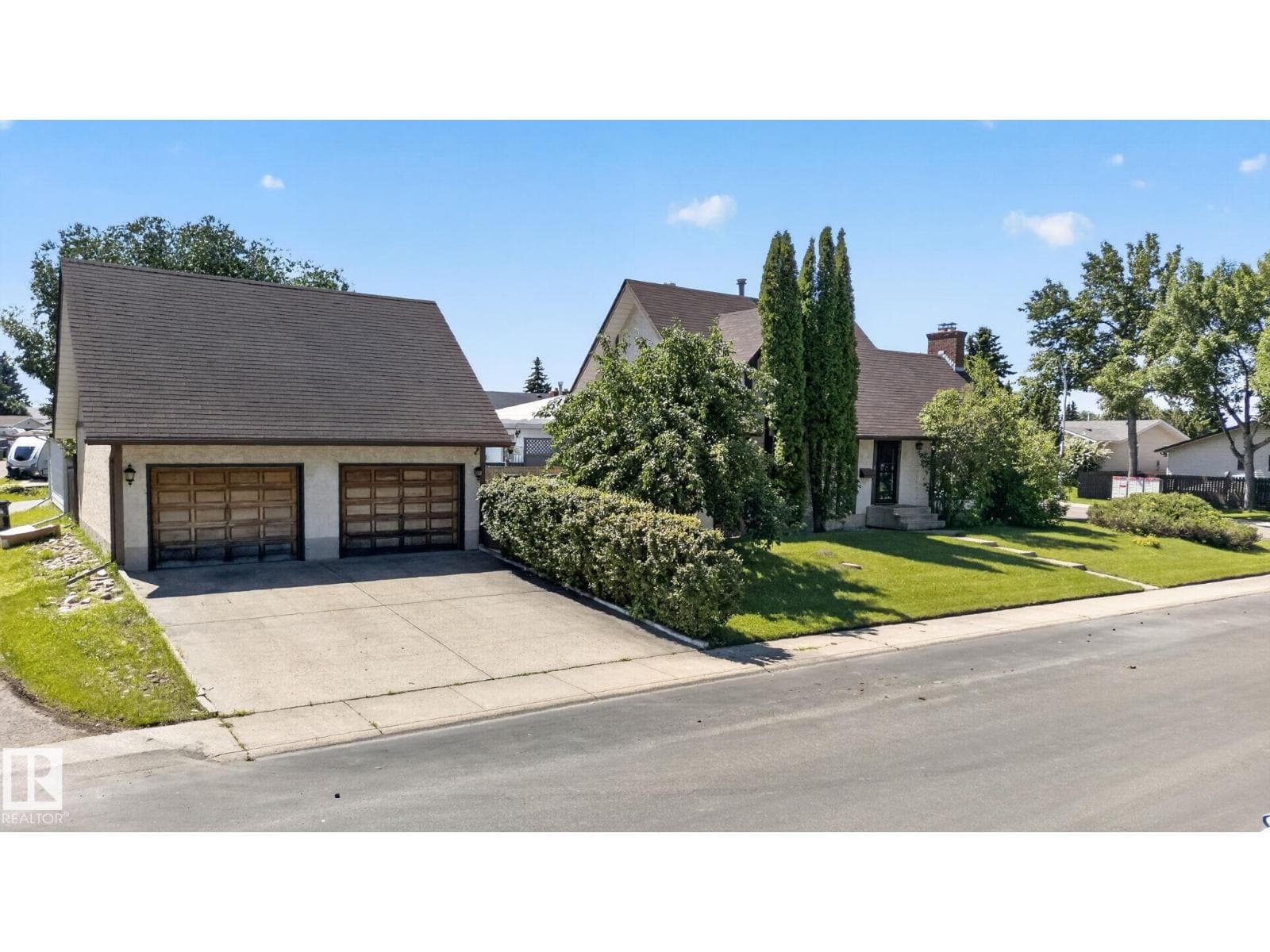 7819 22 AV NW — photo 3