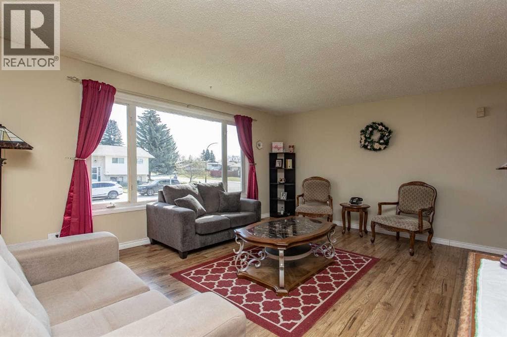 62 Nance Avenue — photo 2