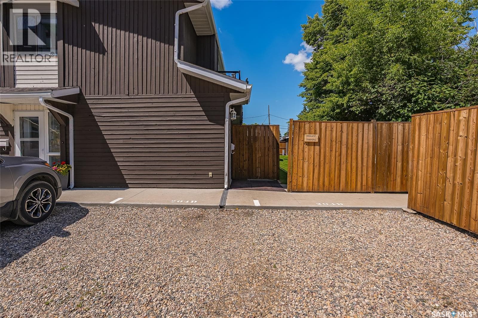204D 213 Main STREET — photo 5