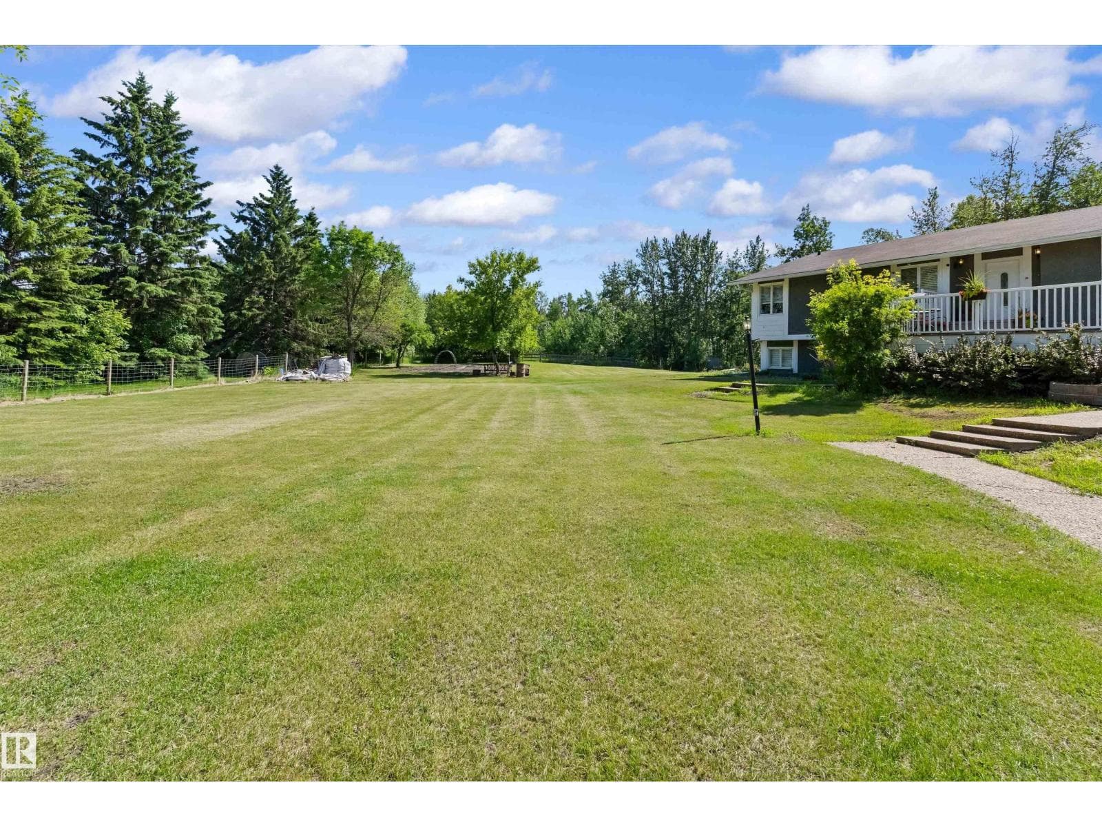 #29 25507 TWP ROAD 512 A — photo 3