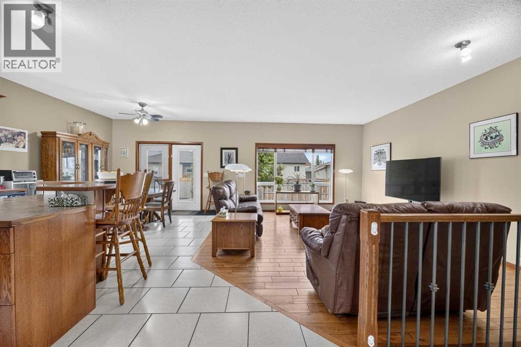 10 Vantage Crescent — photo 4