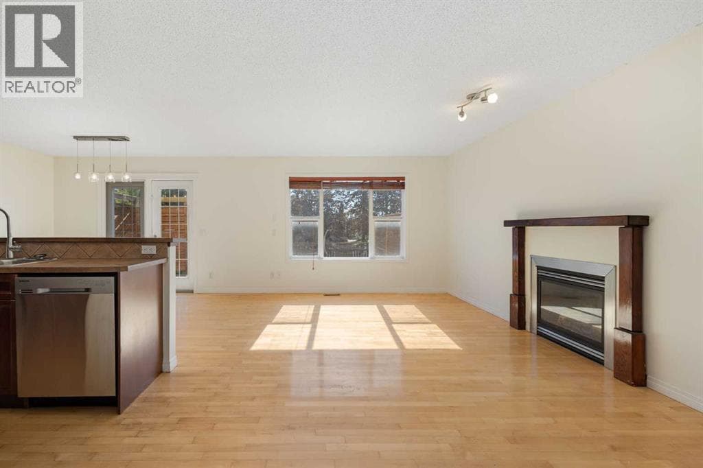 78 Cougar Plateau Way SW — photo 2