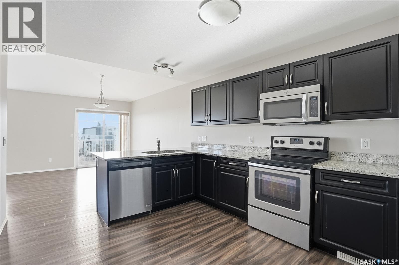 331 100 Chaparral BOULEVARD — photo 3
