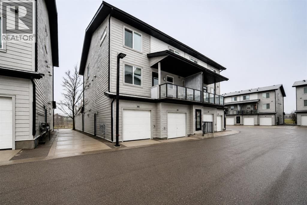 202, 245 Redstone  NE