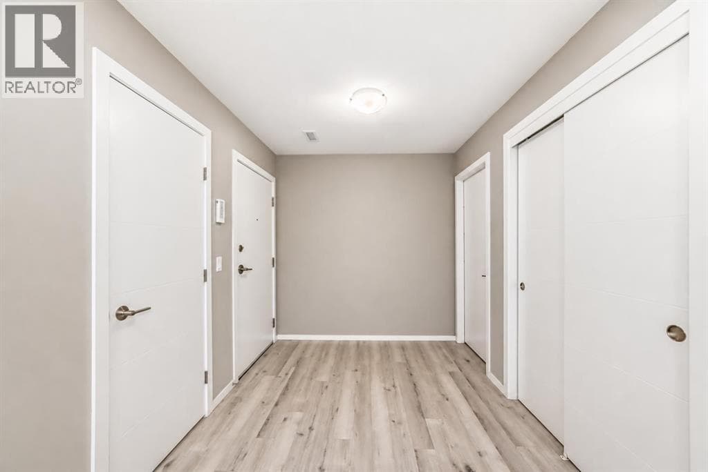 202, 245 Redstone  NE — photo 5