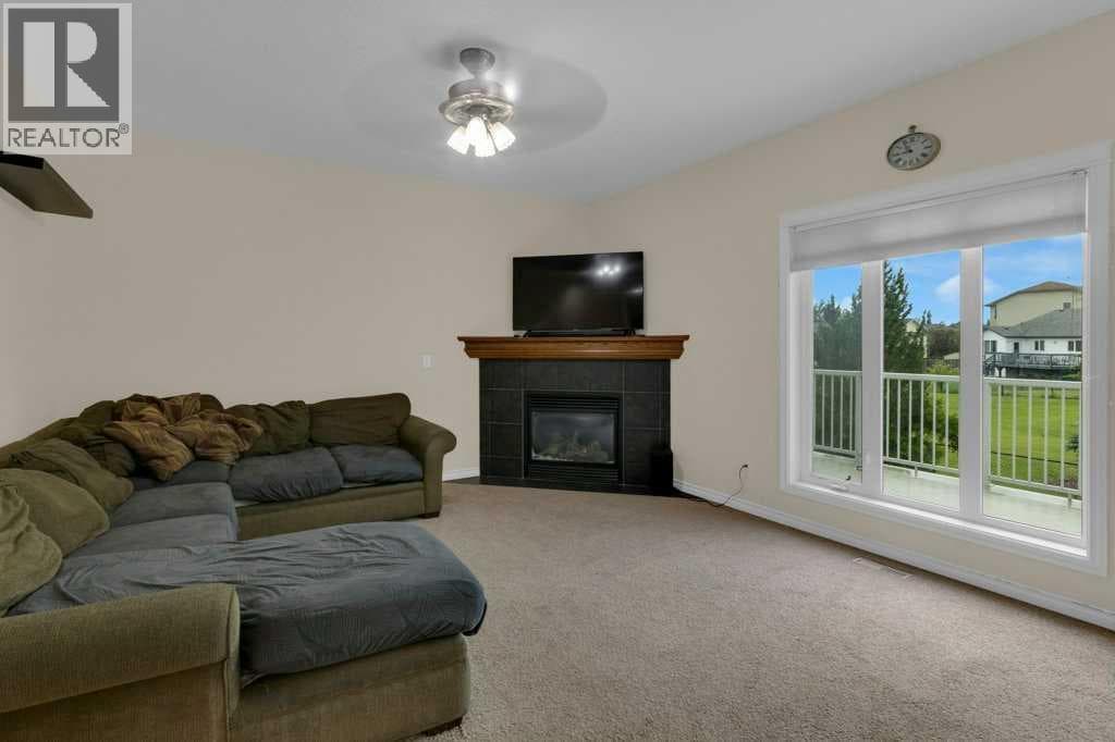 161 Hillcrest Boulevard — photo 3