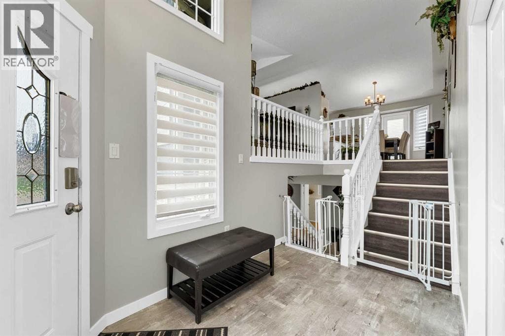 214 Shannon Drive SE — photo 3