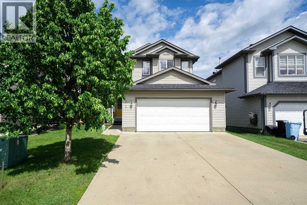 213 Parry Crescent