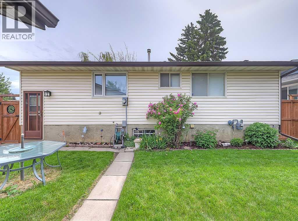 3135 60 Street NE — photo 5