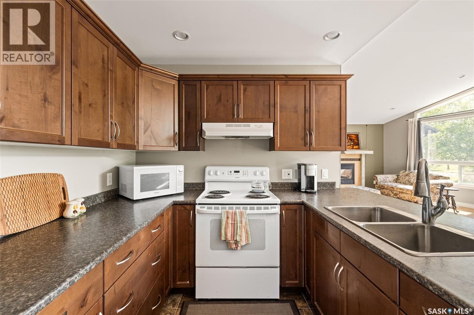 3 Poplar STREET — photo 4