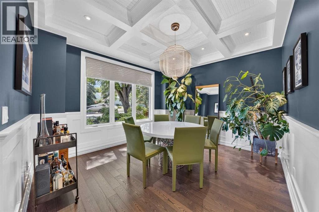 1732 49 Avenue SW — photo 4