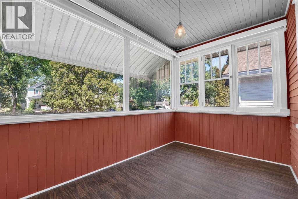 631 14 Street S — photo 4