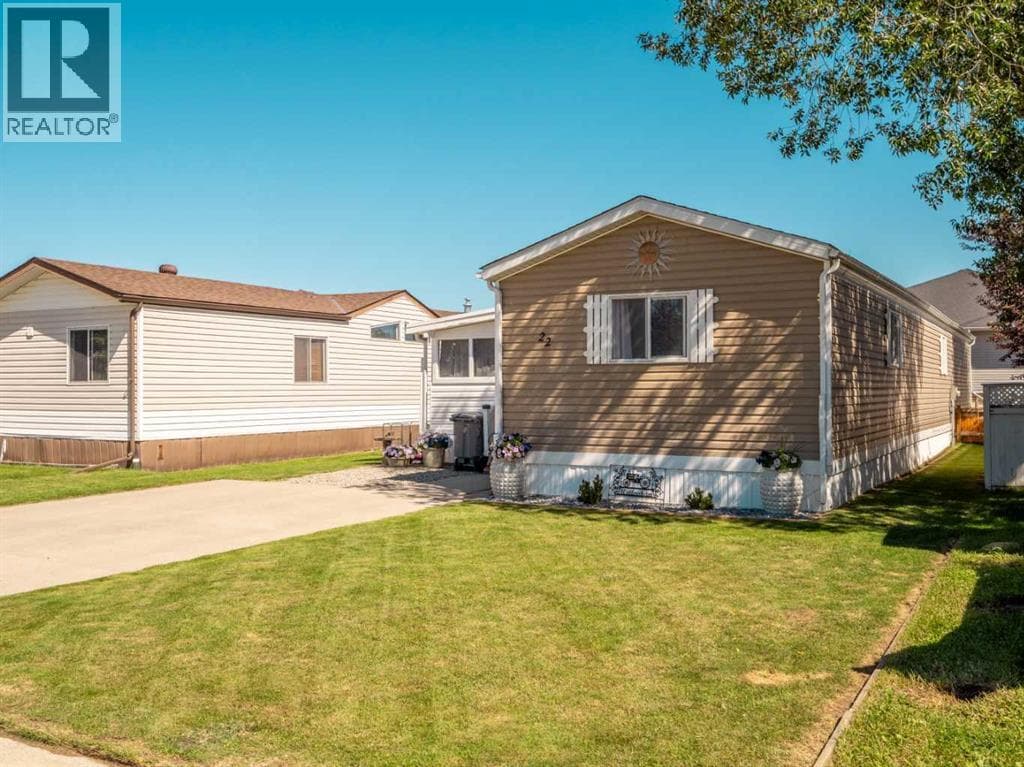 22 Westover Crescent — photo 2