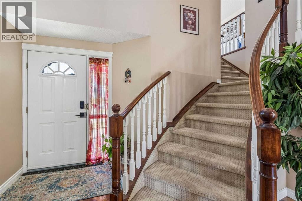 86 Tuscany Ravine Road NW — photo 4