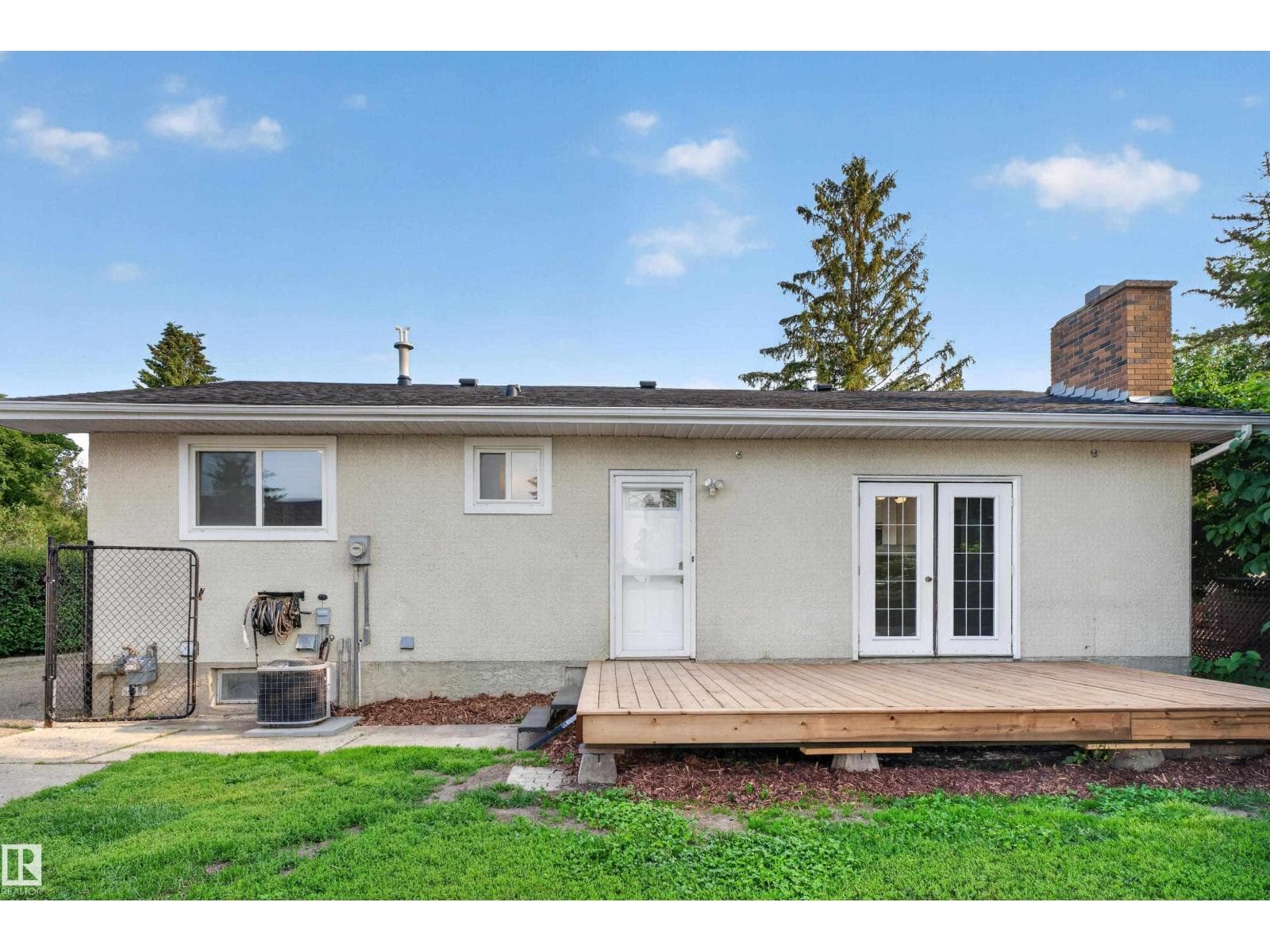 33 Brookside AV — photo 4