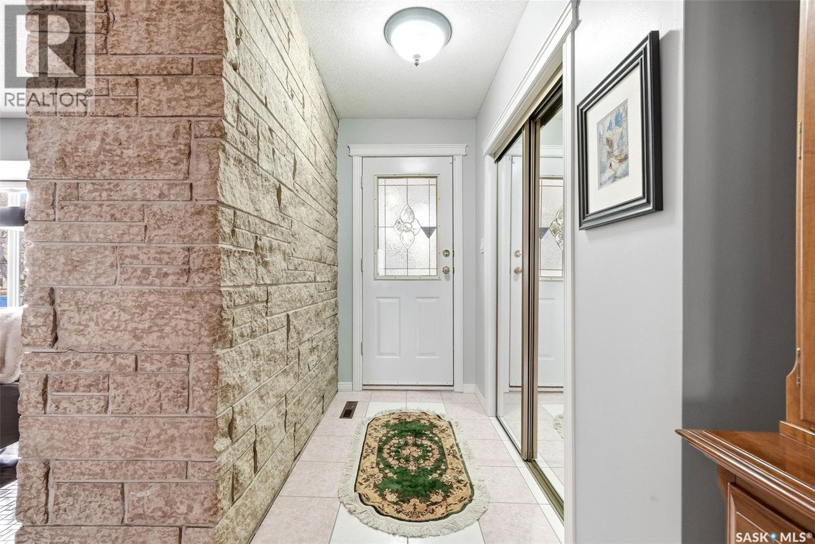 4220 Hillsdale STREET — photo 2