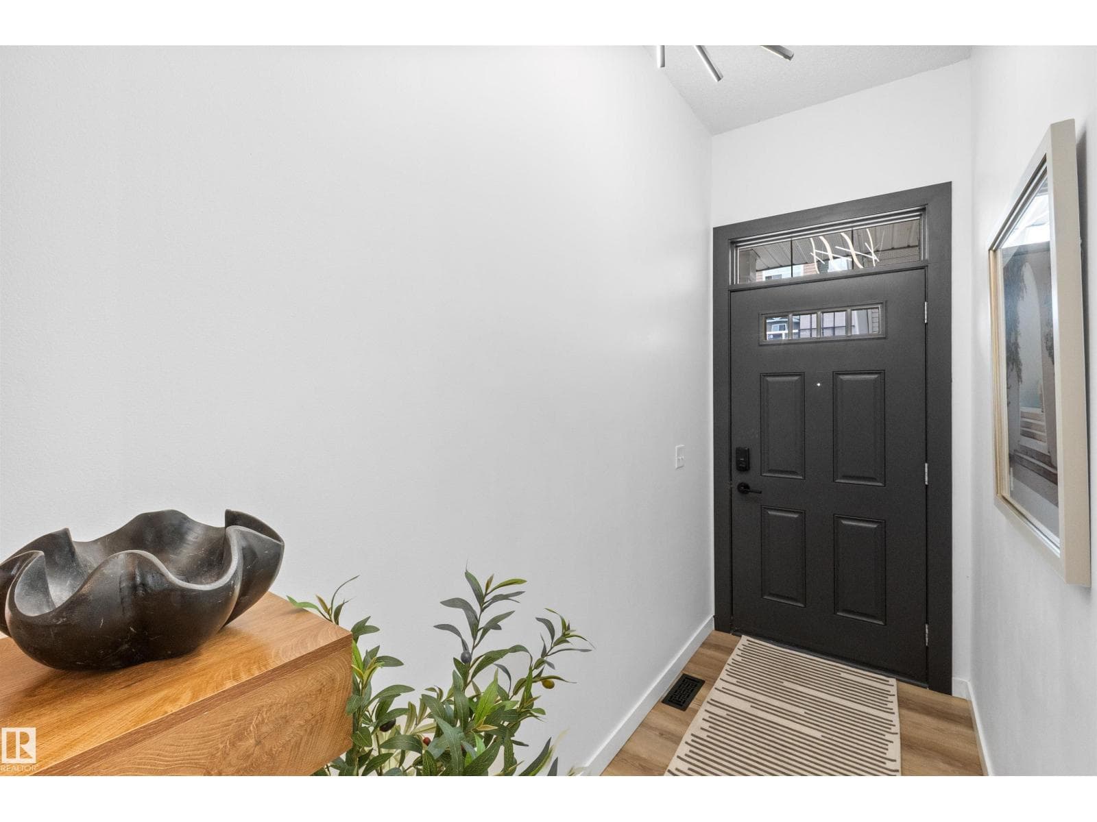 #30 3010 33 AV NW — photo 3