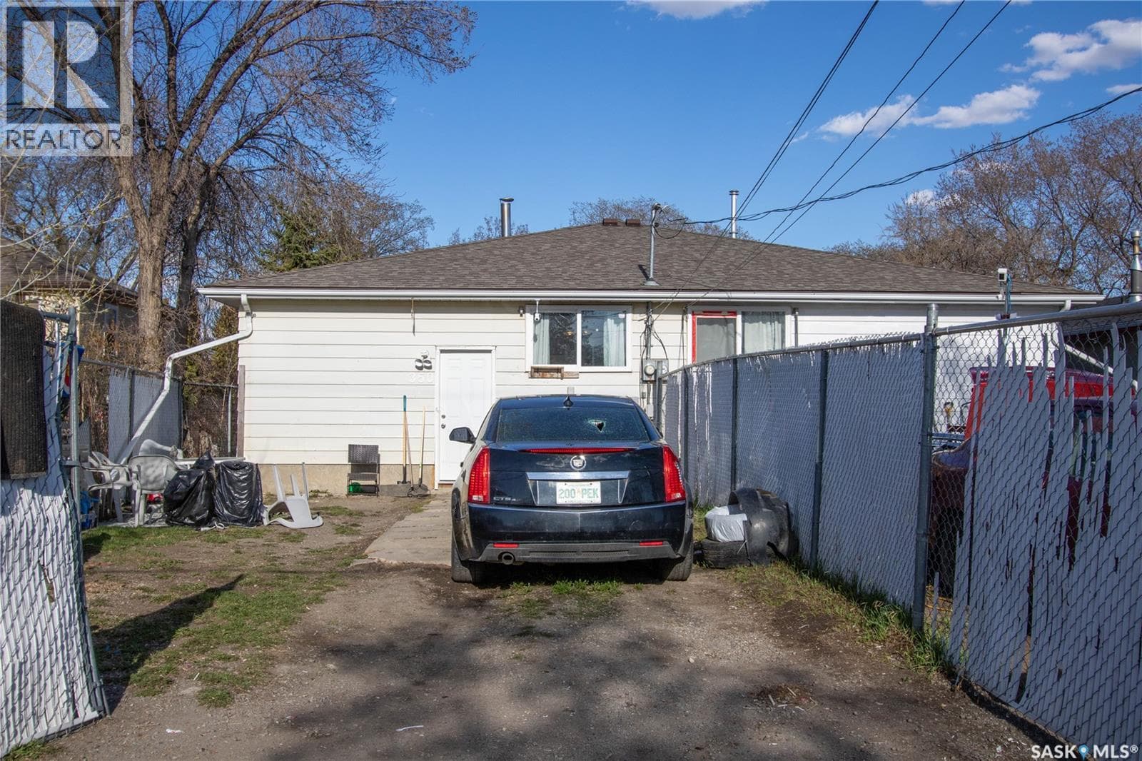 350 & 352 Toronto STREET — photo 3