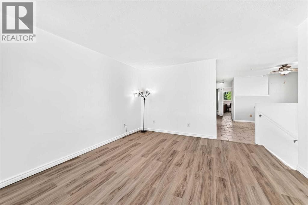 641 Whitewood Road NE — photo 3