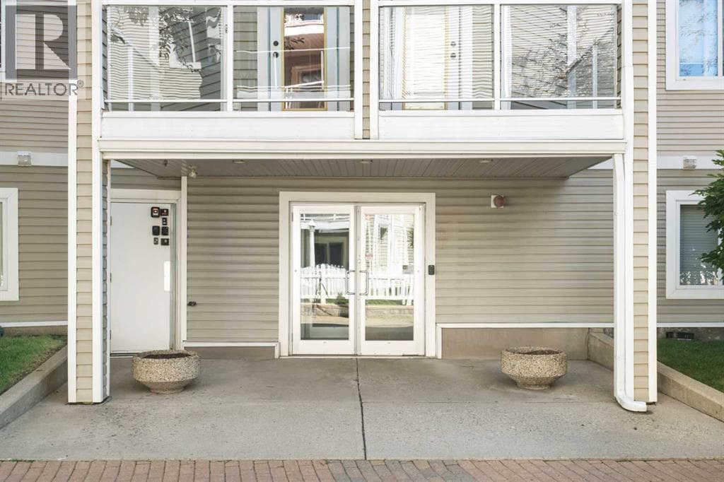 409, 290 Shawville Way SE — photo 2