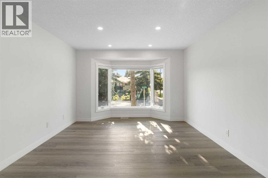 3504 33 Street SE — photo 4