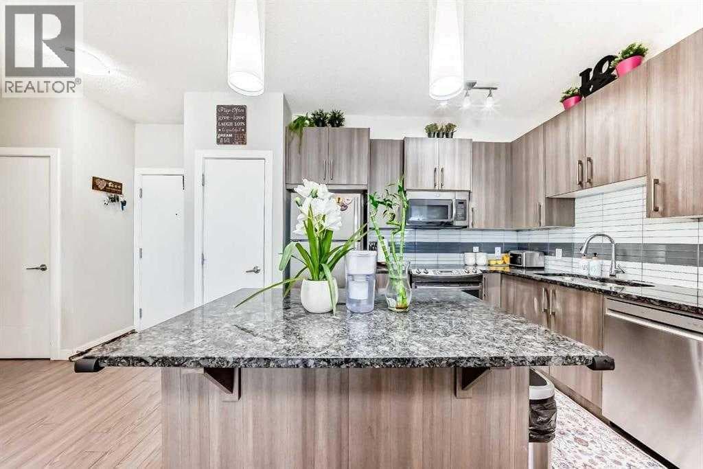 308, 12 Sage Hill Terrace NW — photo 4