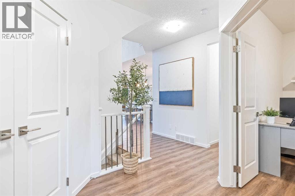 15 Tuscany Ridge Manor NW — photo 3