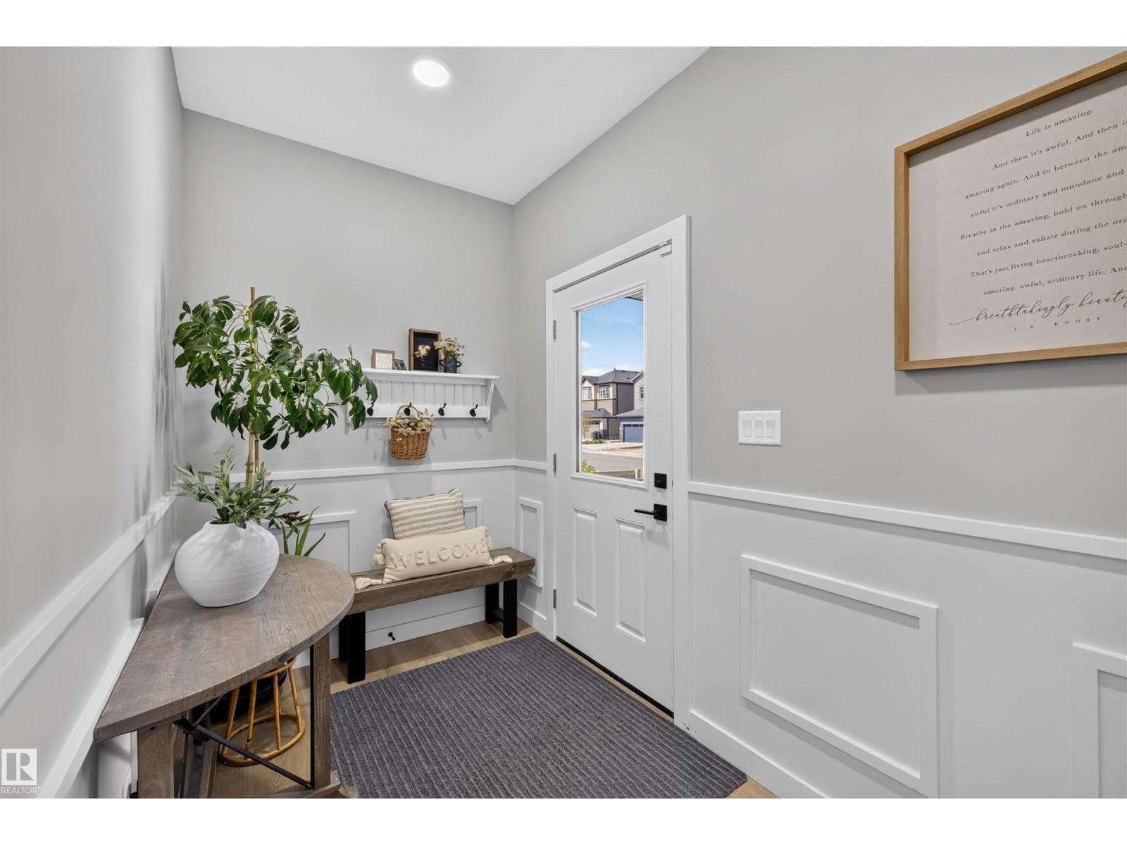1573 Esaiw PL NW — photo 2