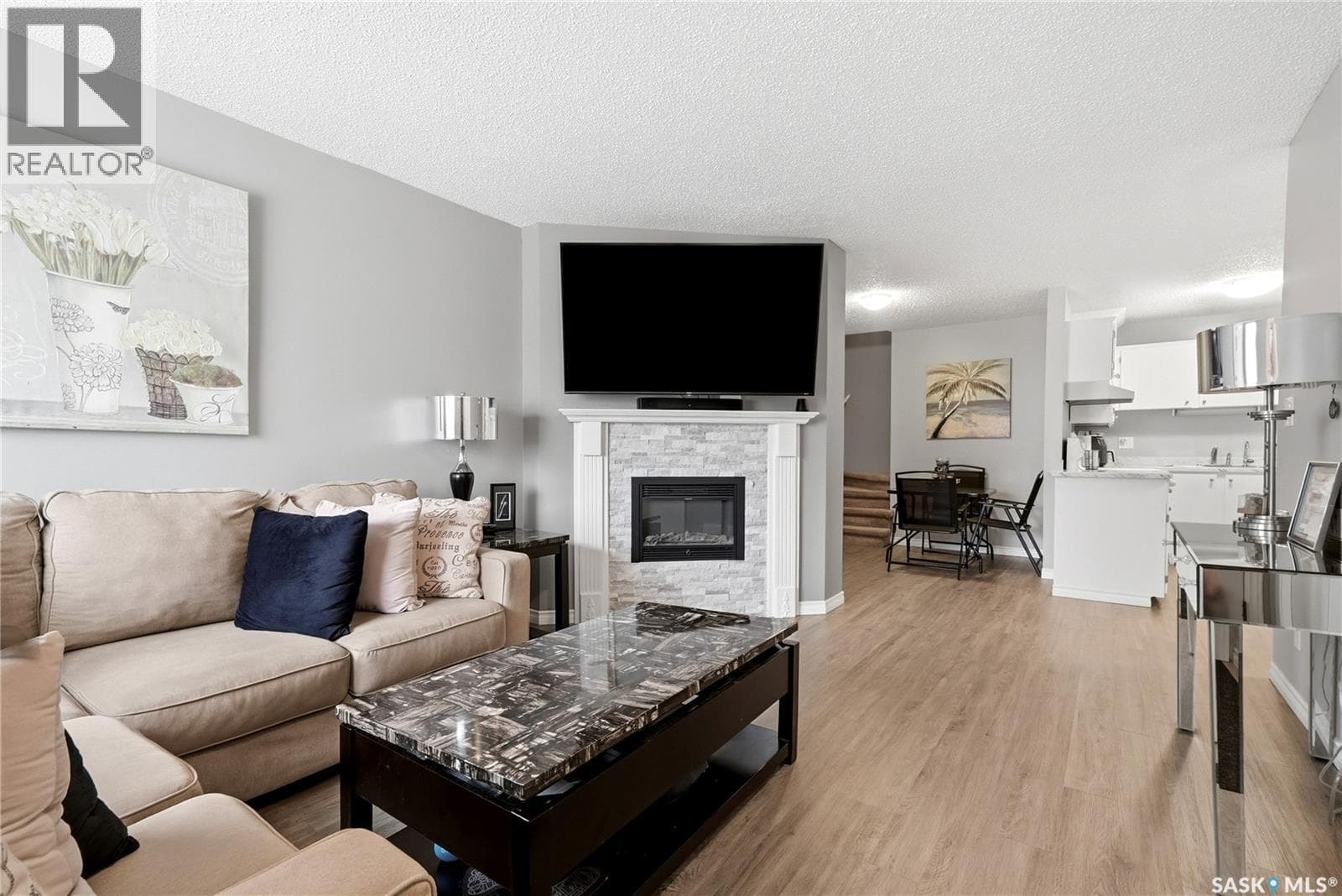 134 CEDAR MEADOW DRIVE — photo 3
