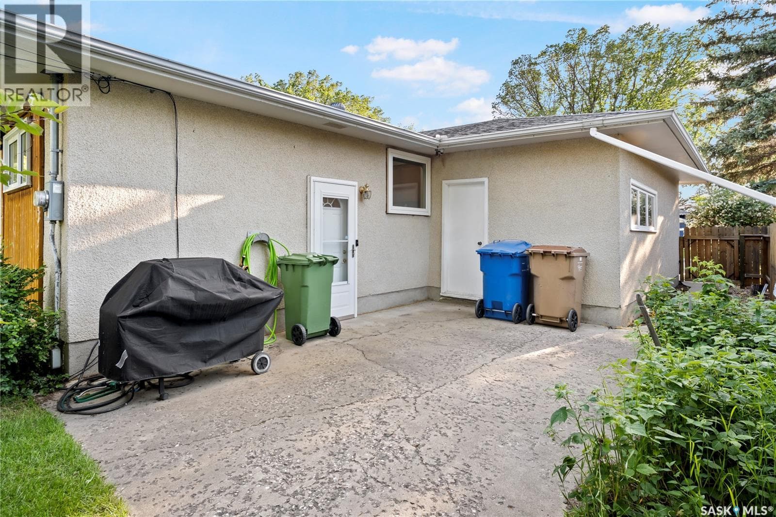 3531 Queen STREET — photo 4