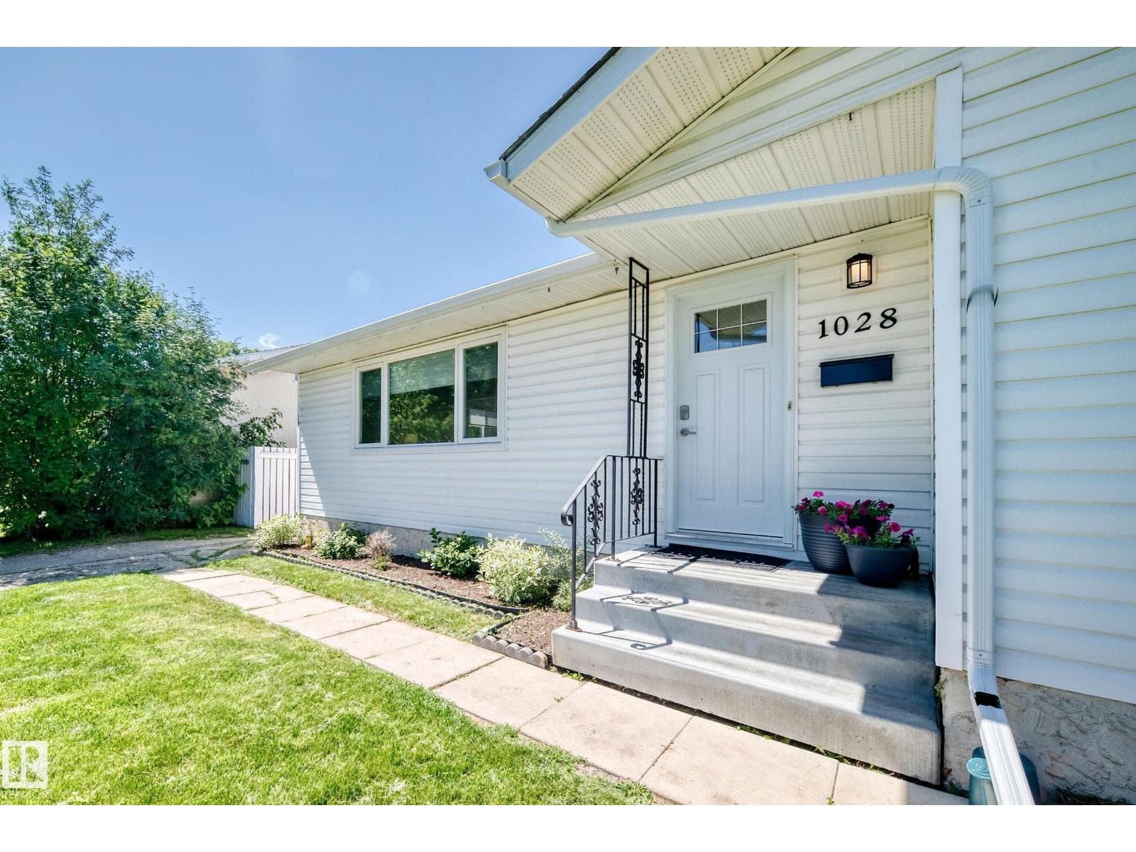 1028 MONY PENNY CR — photo 4