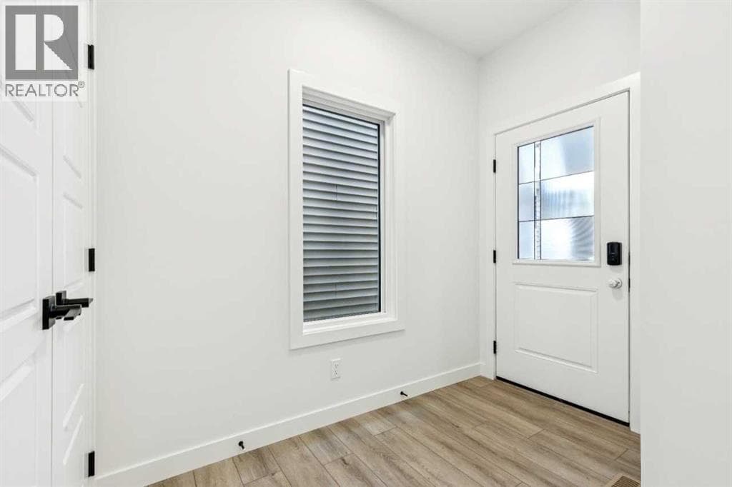112 Amblefield Grove NW — photo 5