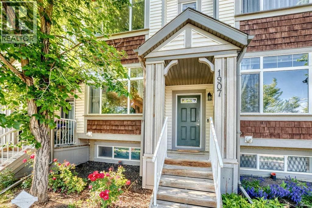 1907 Copperfield Boulevard SE — photo 4
