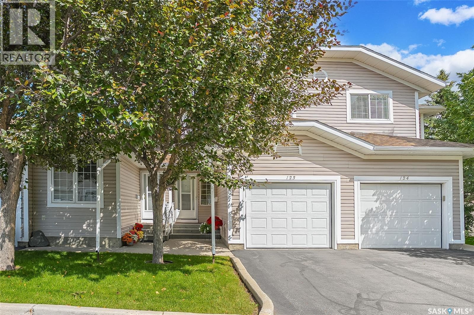123 212 La Ronge ROAD