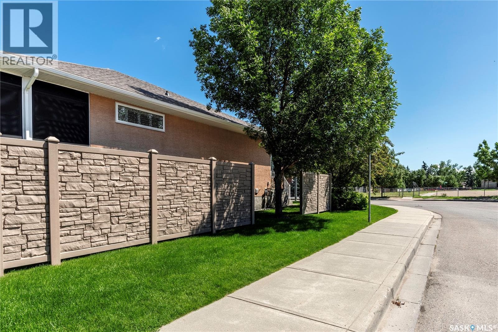 2202 Arens ROAD E — photo 5