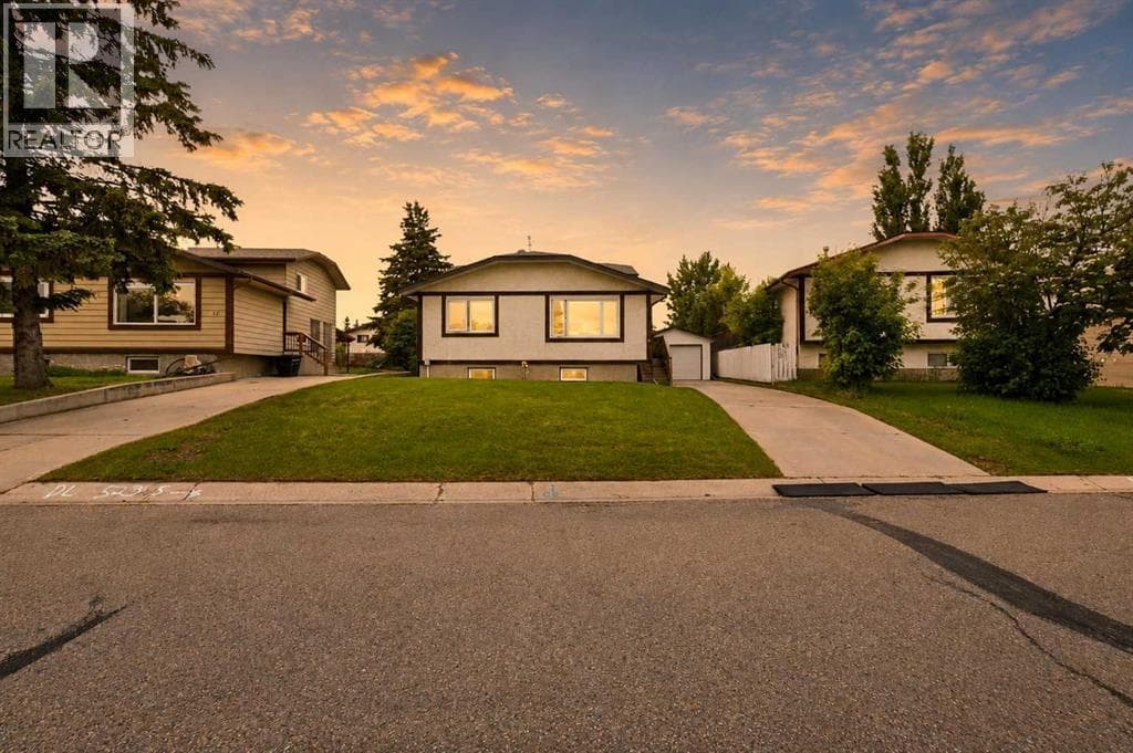 10 Opal Close