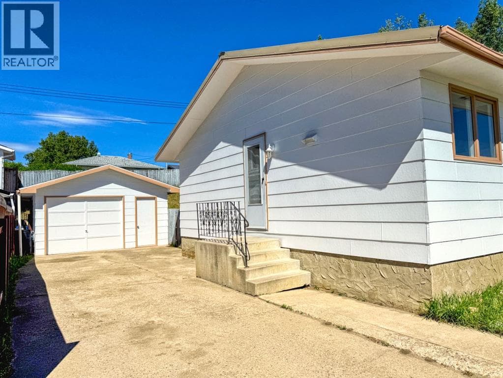 212 Aberdeen Avenue — photo 3