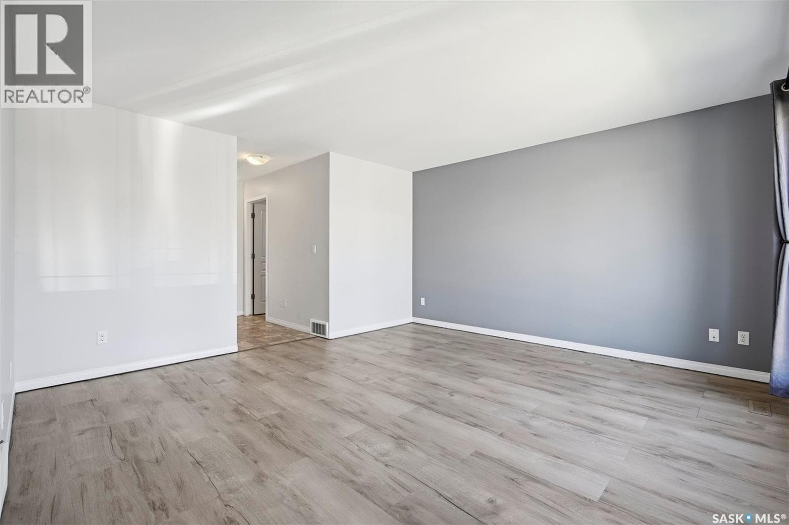 435 COAD MANOR — photo 5