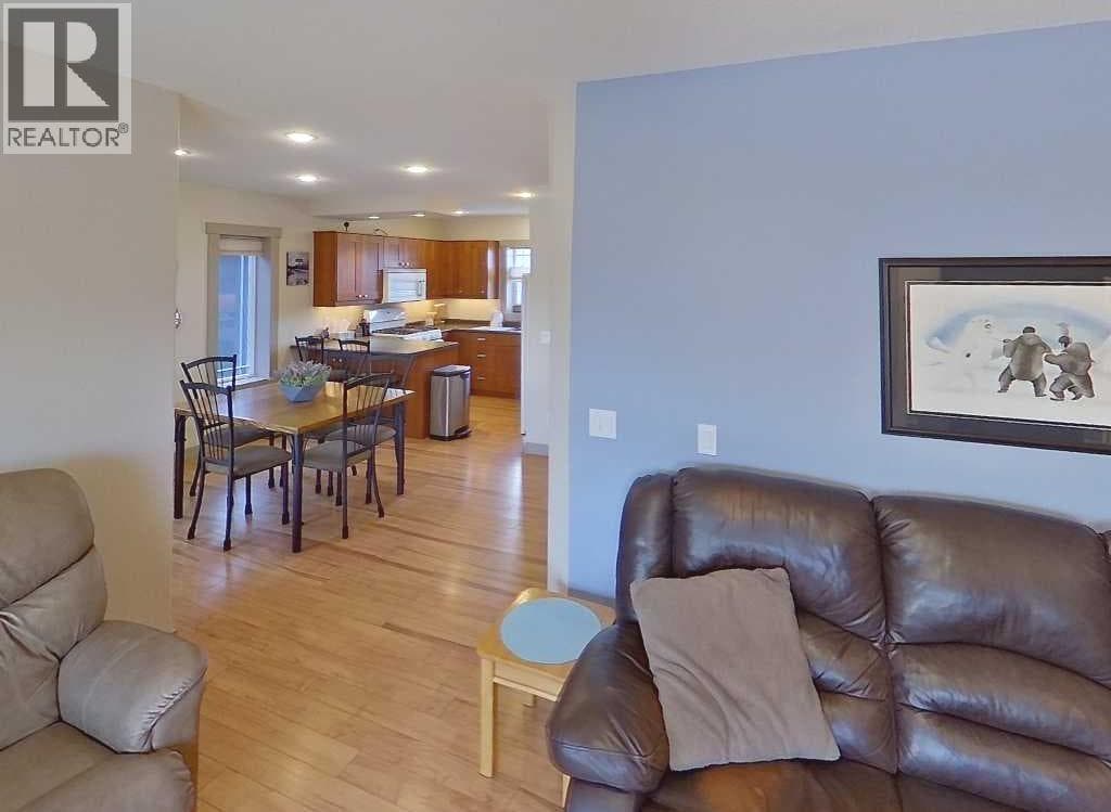 23 Rodeo Way — photo 3
