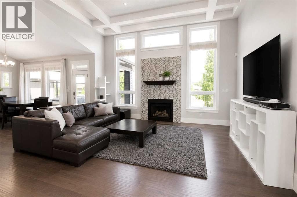 378 Webster Drive — photo 4