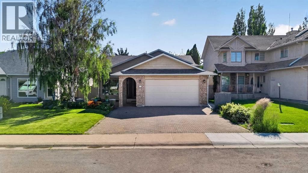 50 Sherwood Crescent W