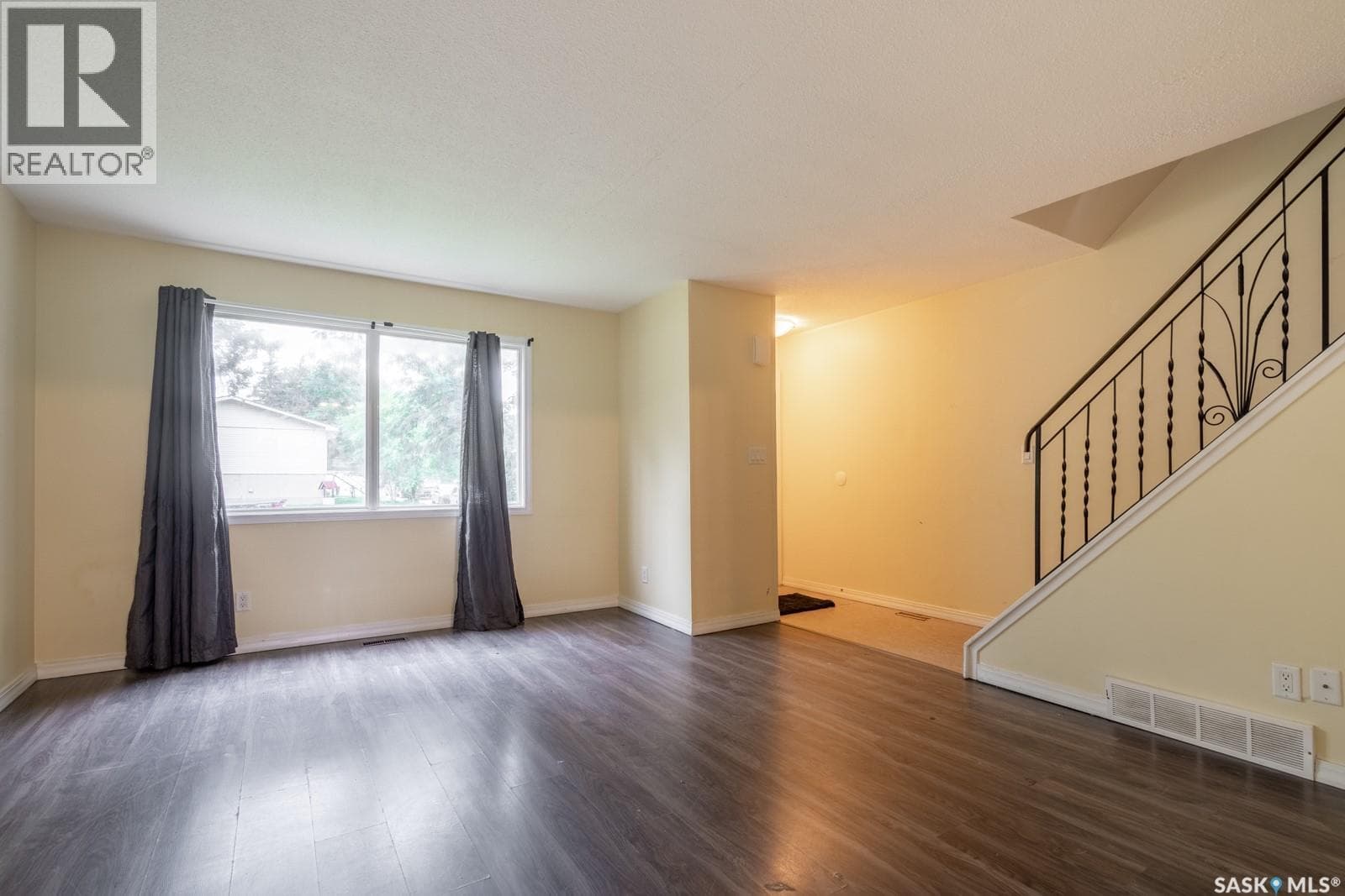 169 Rothwell CRESCENT — photo 4