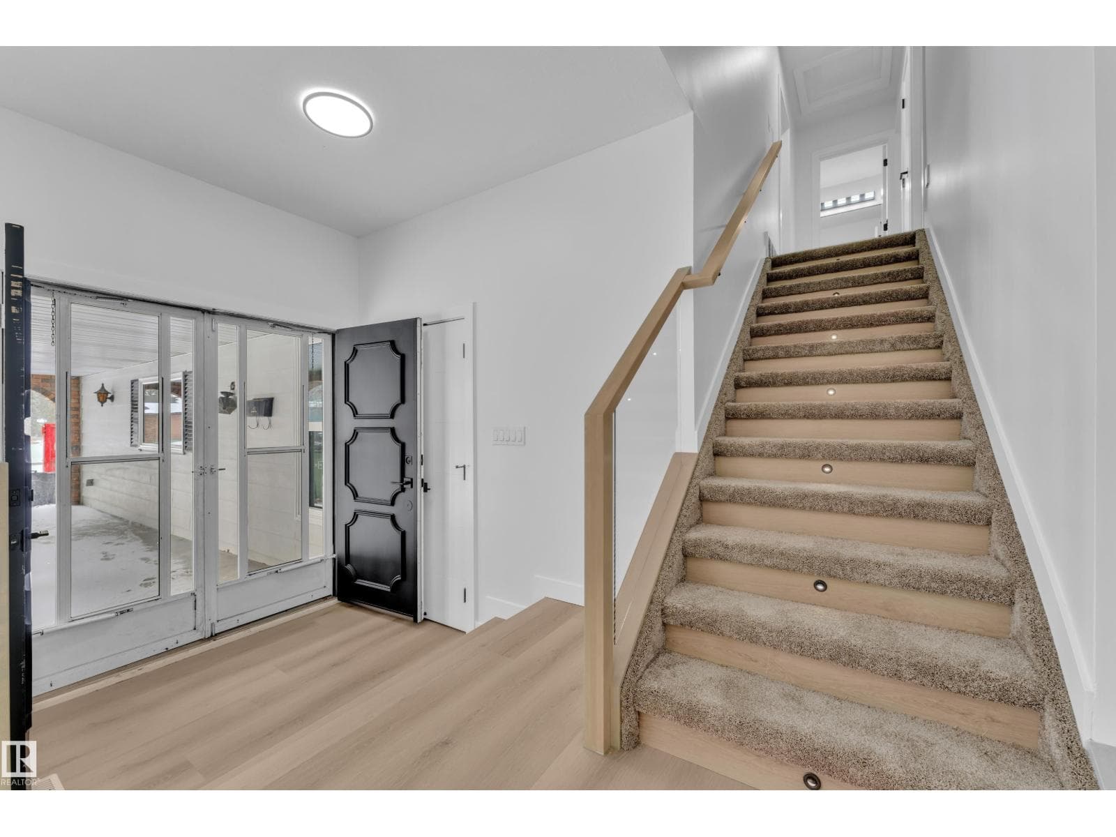 11615 24 AV NW — photo 4